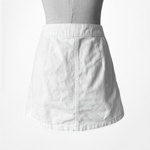 White H&M Button Front High Waisted Denim A-Line Mini Skirt Size XS/S - Picture 6 of 7